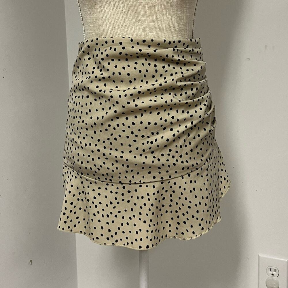 NWOT Pink Lily Lasting Impression Tan Leopard Print Mini Skirt - Picture 3 of 11